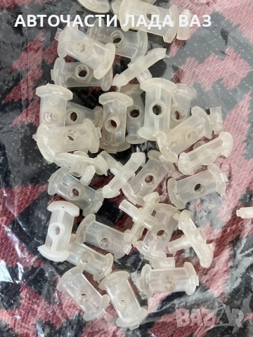 Огледало Лада 2101/2103/2106/плафон купе Лада /емблеми Лада /щипки за лайстни прагове Лада 2103/2106, снимка 5 - Части - 52382614