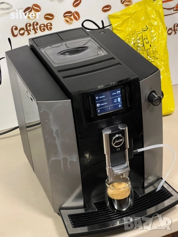 Кафемашина кафе автомат jura E6 с гаранция, снимка 3 - Кафемашини - 51638800