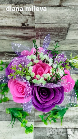 Кашпа с рози от креп хартия!!