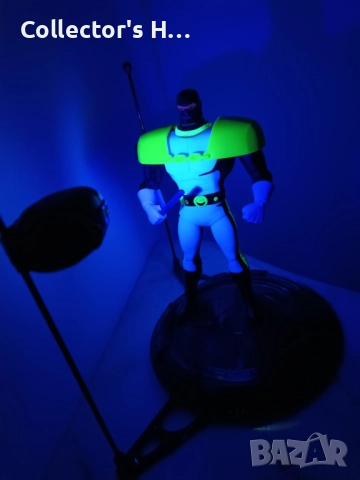 Lock-Up Batman: The Animated Series Deluxe Figure Батман екшън фигура фигурка играчка, снимка 7 - Колекции - 52949391