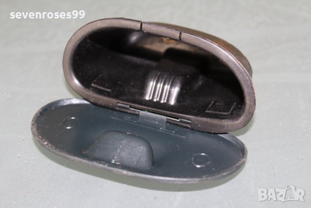 Пепелник за задна лява врата Рено меган сценик Renault Megane Scenic, снимка 2 - Аксесоари и консумативи - 36938889