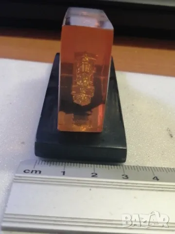 Ретро сувенир от епоксидна смола, снимка 6 - Други ценни предмети - 47924281