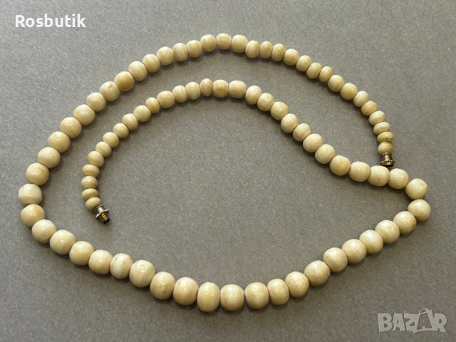 Старинно колие от слонова кост 