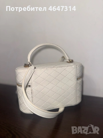 YSL чанта в бяло от естествена кожа, снимка 2 - Чанти - 53242837