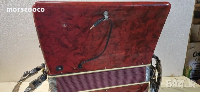 Немски електрически акордеон , снимка 2 - Акордеони - 53070085