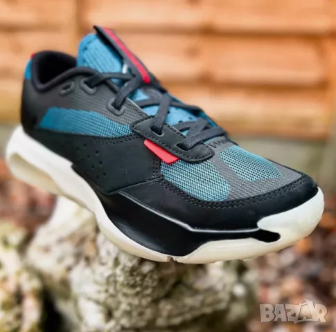 Маратонките Air Jordan Air 200E (GS)  номер 39,5-40