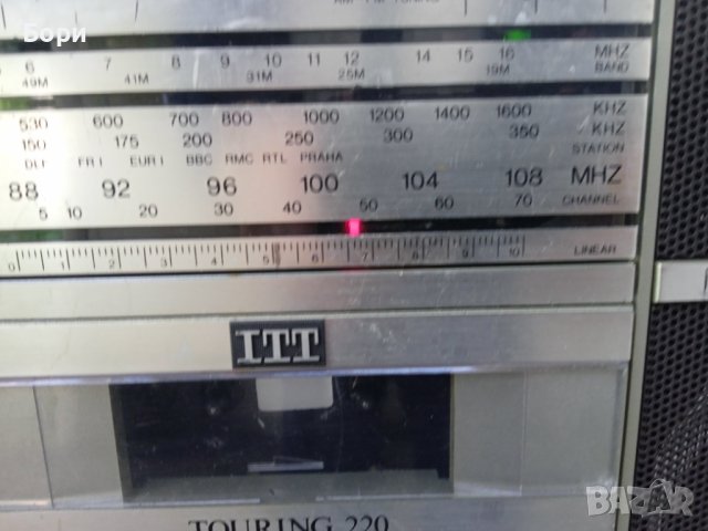 ITT 220 Радиокасетофон, снимка 2 - Радиокасетофони, транзистори - 38089675