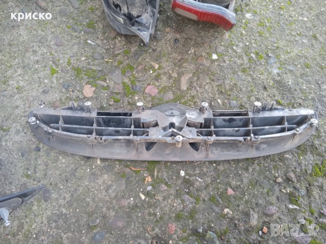 решетка ситроен саксо, снимка 3 - Части - 43674483