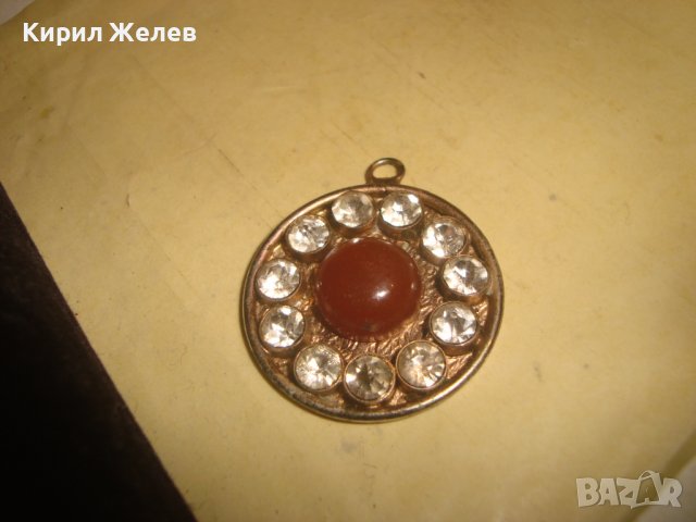 СТАР ПОСРЕБРЕН АРТ ДЕКО РЕТРО МЕДАЛЬОН с ШЛИФАВАН ЧЕРВЕН КЕХЛИБАР ФАТУРАН и ФАСЕТИРАНИ ЦИРКОНИ 29364, снимка 9 - Антикварни и старинни предмети - 37720118