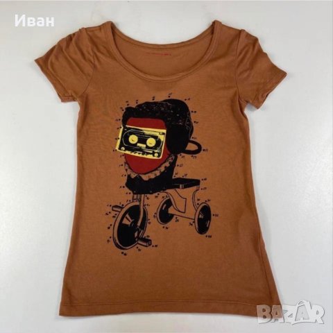 Дамска оригинална тениска Levi’s размер xs, снимка 1 - Тениски - 43033295