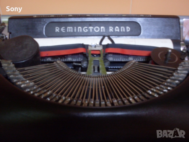 Стара американска пишеща машина с куфар- Ремингтон., снимка 12 - Антикварни и старинни предмети - 51622578