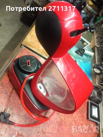 Кафе машина Dolce Gusto Krups NESCAFE + капсули в цената, снимка 2 - Кафемашини - 52616714