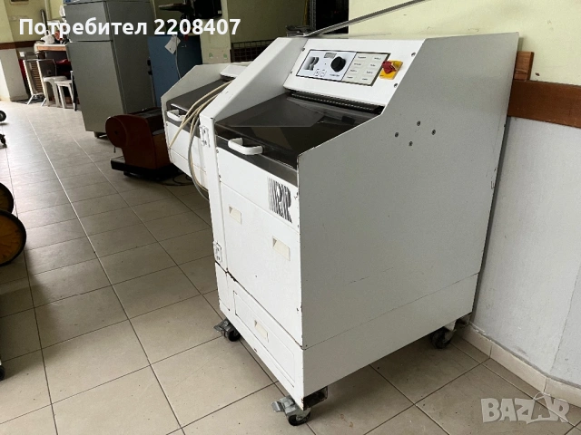 Машина за рязане на хляб професионална, снимка 2 - Друго търговско оборудване - 53569856