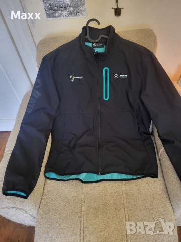 продавам ново яке AMG Petronas Motorsport