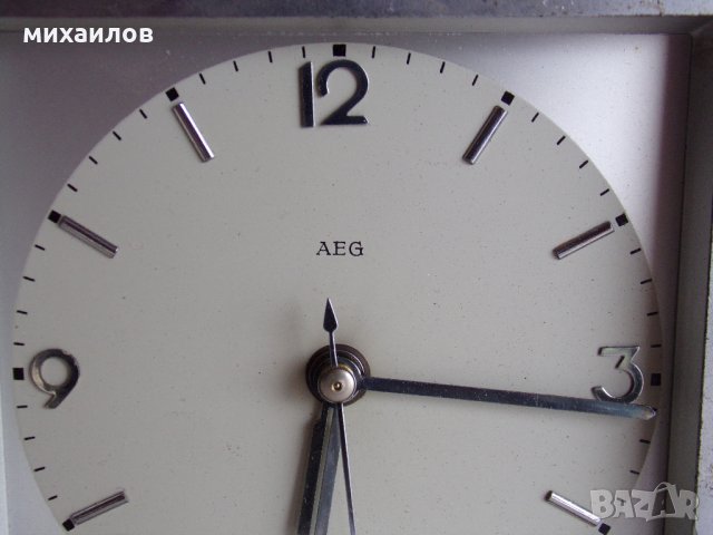 АЕG 1935- 1945г радио електрически часовник , снимка 2 - Антикварни и старинни предмети - 26940828
