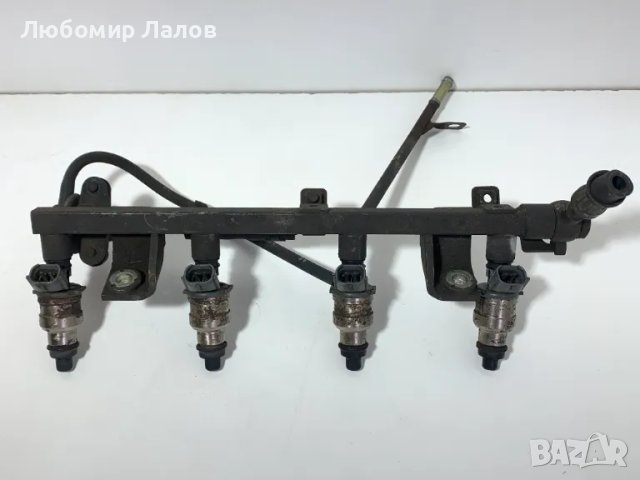 Горивна рейка с дюзи за Мазда, Тойота, Дайхацу  Mazda Toyota Daihatsu 1.4 1.6 - 195500-2040 