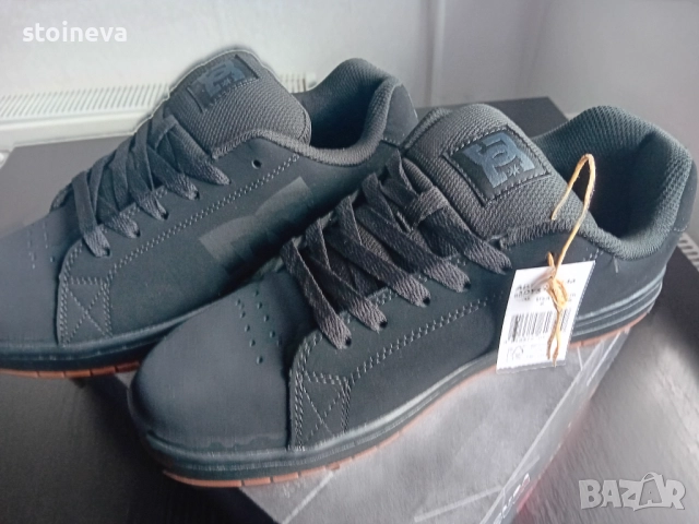   Сникърси DC Черни, снимка 4 - Маратонки - 51864973