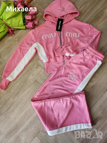 Дамски комплекти Miu Miu - няколко цвята - 75 лв., снимка 4 - Спортни екипи - 52142766