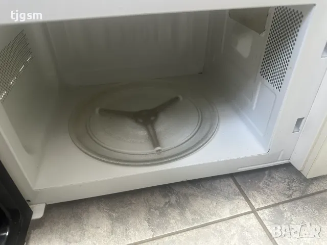 Микровълнова с грил  Zanussi ZM21M4  700W 21l, снимка 2 - Микровълнови - 49320170