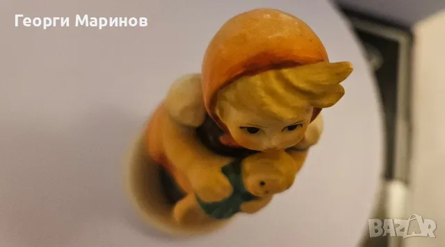 Goebel Hummel, порцеланова фигура, Girl with Doll, номер 239/B 1967 г.
, снимка 9 - Колекции - 48465641