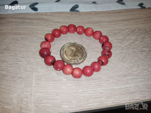 Червен корал стара гривна ластик