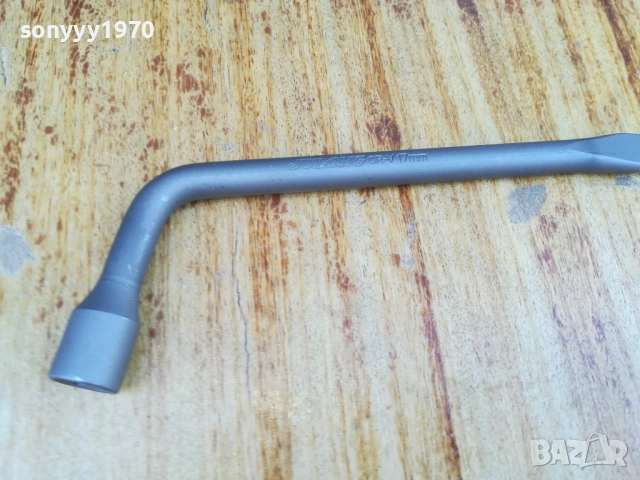 17ММ КЛЮЧ ЗА ГУМИ-ПЛЪТЕН ЯК 2708251830