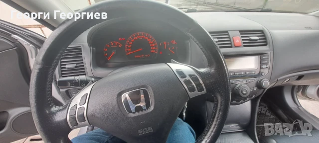 Honda Accord 2.2 I-CTDi 2004, снимка 4 - Автомобили и джипове - 50502891