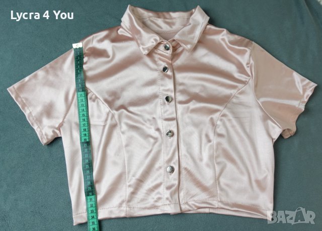 Къса дамска лъскава ризка или блузка с яка и метални копчета, снимка 7 - Ризи - 43646867