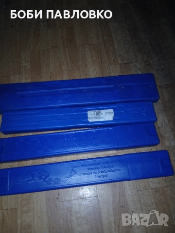 Оргинален авариен триъгълник бмв нов, снимка 10 - Аксесоари и консумативи - 51964725