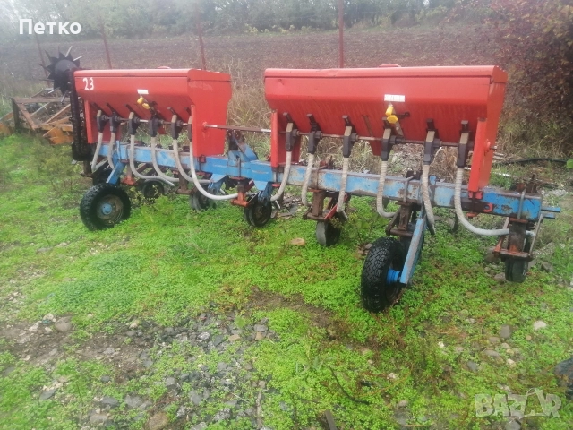 Окопен култиватор с торовнасяне