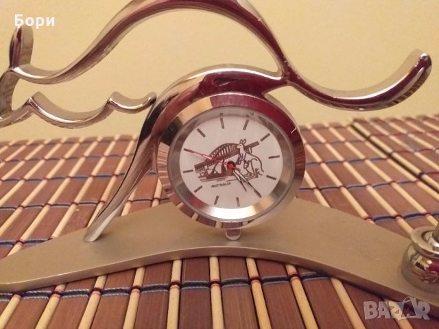 Настолен часовник с поставка за химикалка, снимка 2 - Подаръци за мъже - 27205835