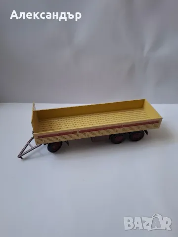 Камионче метално NZG Mercedes Benz 1632S 1932S No. 146  мащаб 1:50 Hinderer Spedition, снимка 7 - Колекции - 49587789