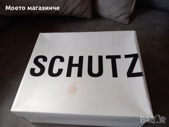 Уникални тюркоазени сандали Schutz от естествен набук - №38, снимка 11 - Дамски обувки на ток - 52070653