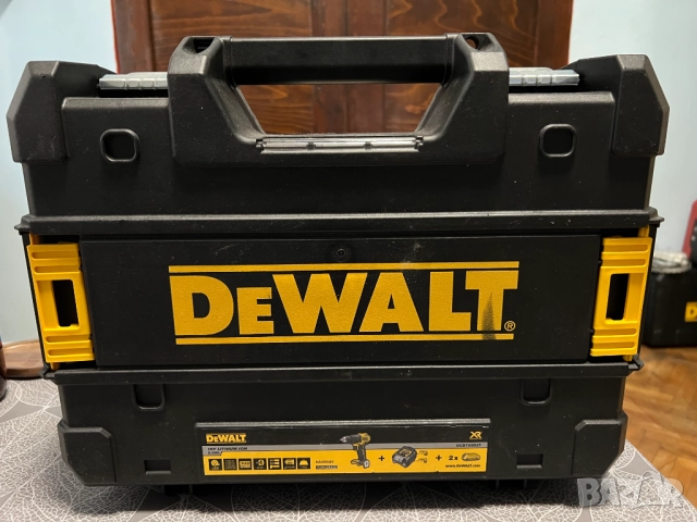 Винтоверт Dewalt DCD709, снимка 9 - Винтоверти - 52431433
