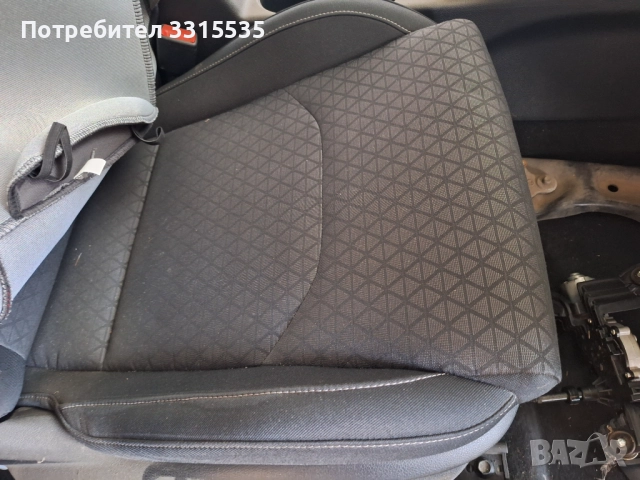 Седалки салон киа сийд kia ceed 2020, снимка 2 - Части - 52852536