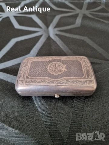 Рядка уникална антикварна руска сребърна кутийка за тютюн с ниело 