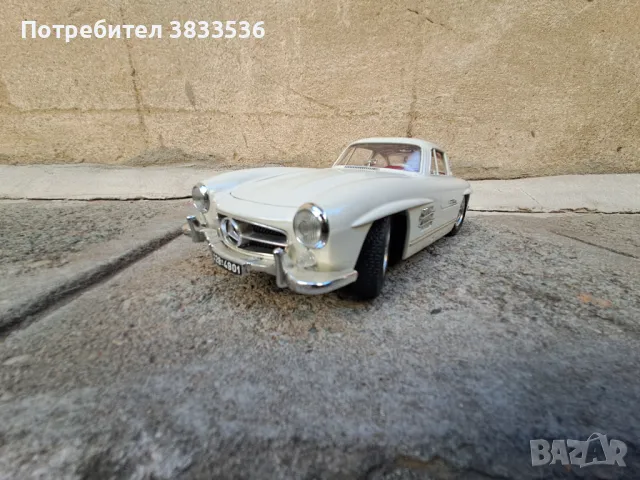 Mercedes Banz 300SL Burago Italy 1:18 метален ретро модел, снимка 9 - Колекции - 47568054