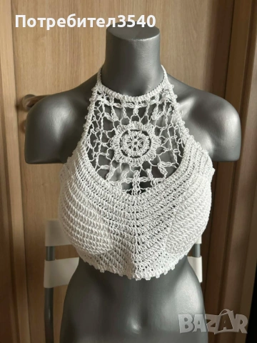 Бял мрежест топ с гол гръб