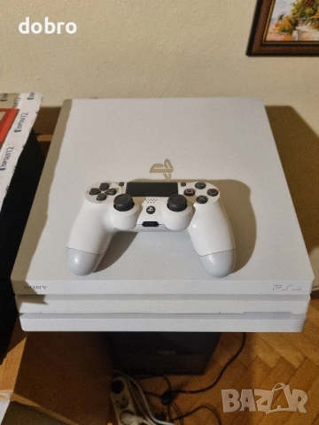 ps4 pro Playstation 4 бял с xaкнат и игри1tb, снимка 2 - PlayStation конзоли - 52718405