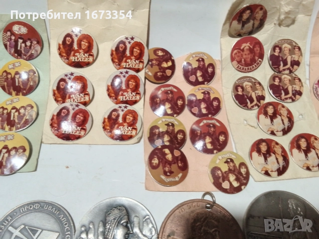  ретро значки от осемдесеттегодини+ жетони и медали, снимка 4 - Други ценни предмети - 22094579