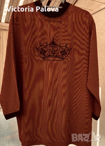 Стилна блуза-туника с бродирана корона 