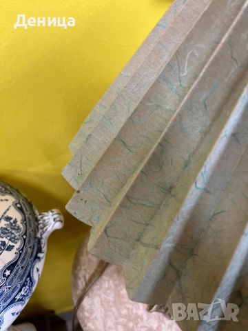 Една красваица за нощното ви шкафче или за интимното ви кътче 💚 Месингова основа, красив зелен порц, снимка 10 - Настолни лампи - 52598779