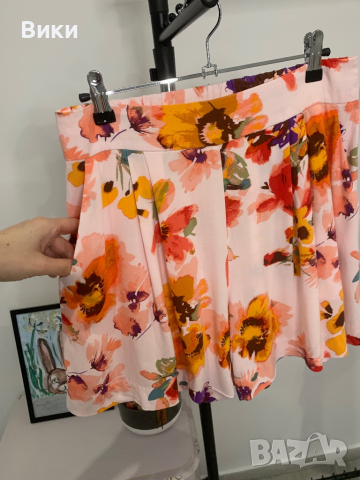 Дамски къси панталони в размер М, снимка 18 - Къси панталони и бермуди - 44867071