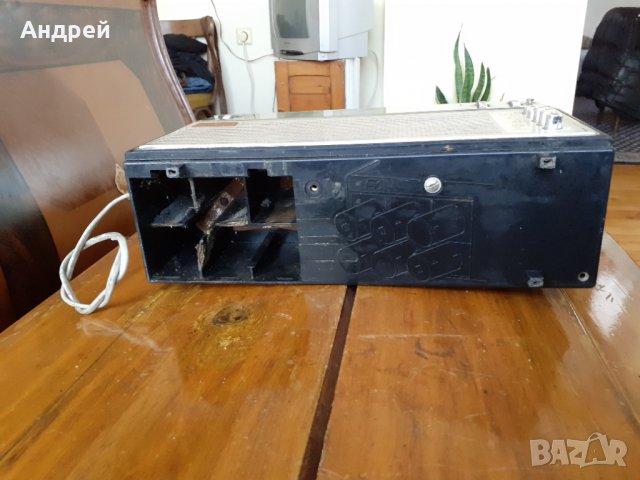 Радио,Радиоприемник  PHILIPS 22 RL 420, снимка 7 - Други ценни предмети - 27924447