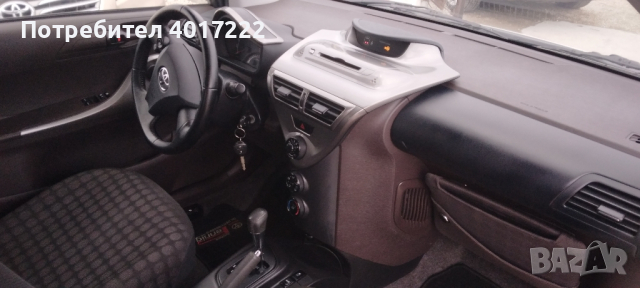 Toyota IQ 1.0 68кс, снимка 8 - Автомобили и джипове - 44857236