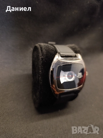 Винтидж рядък часовник Q&Q, снимка 3 - Антикварни и старинни предмети - 52023006