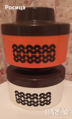 Комплект от 2 броя кутии за съхранение на храни и подправки.