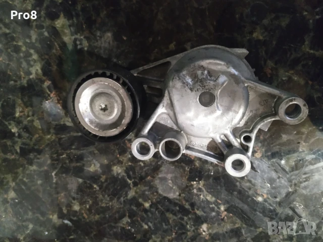 Ангренажем комплект и водна помпа за Пежо 308, снимка 2 - Части - 50838314