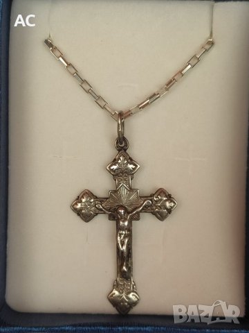 Стар сребърен кръст със сребърен синджир , снимка 1 - Колиета, медальони, синджири - 38712096