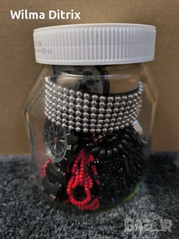 Мистериозни бурканчета , снимка 5 - Бижутерийни комплекти - 52056114